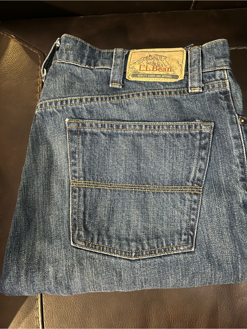 L.L.Bean Men’s Jeans 34x32 Standard Fit Straight Leg Blue Denim Classic
